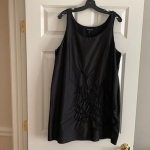 Eileen Fisher 100% Silk Dress, scoop neckline, sleeveless, lined with 100% Silk.